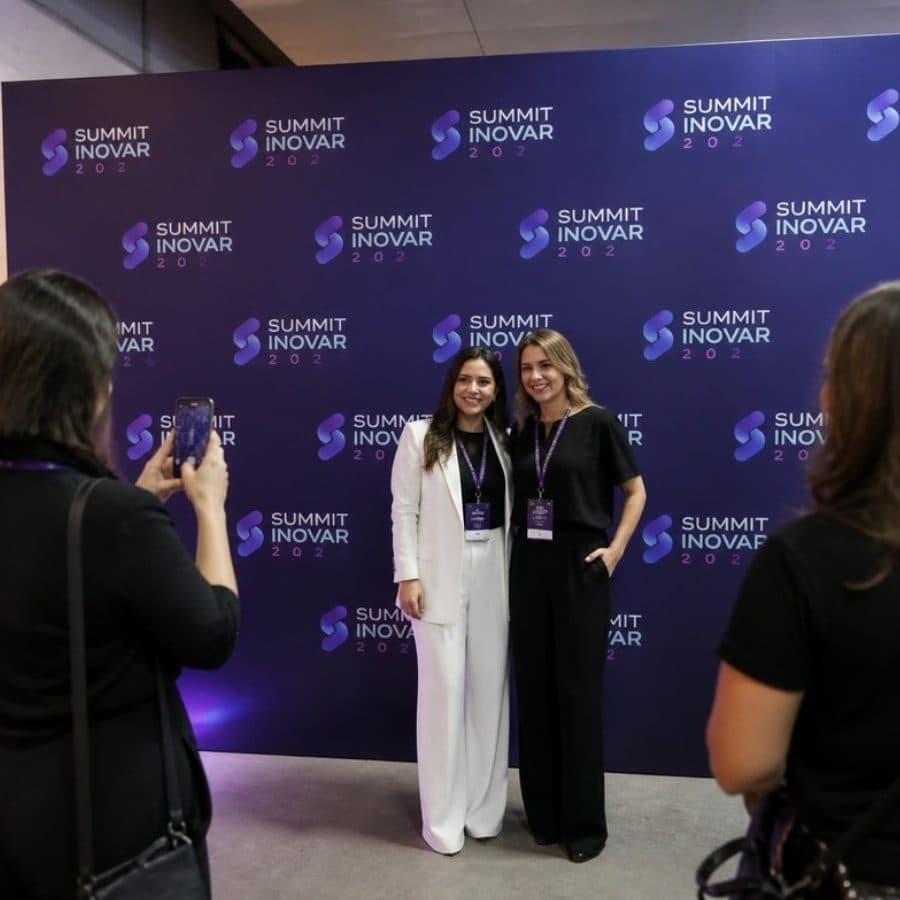 Painel de fundo de um evento empresarial