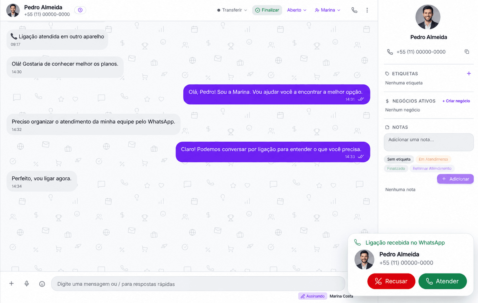 Conversa aberta no Konversa com o aviso de ligação recebida pelo WhatsApp e os botões Recusar e Atender